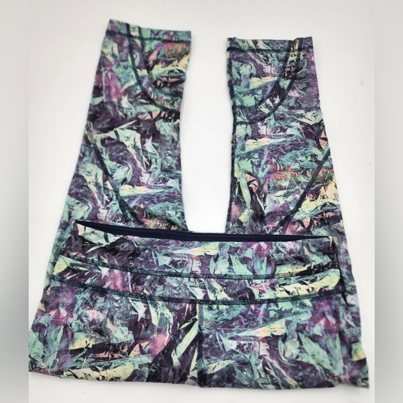 Lululemon Women Cropped Leggings Multicolor Green Black Size 6 - Picture 6 of 7